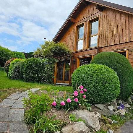 Avec Mezzanine 4 Etoiles, Saint Mamet, Jusqu'a 10 Couchages, Proche Du De Des Commerces Et Des Pistes De Dans Un Quartier Calme Villa