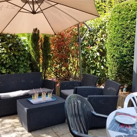 Avec Mezzanine 4 Etoiles, Saint Mamet, Jusqu'a 10 Couchages, Proche Du De Des Commerces Et Des Pistes De Dans Un Quartier Calme Villa *