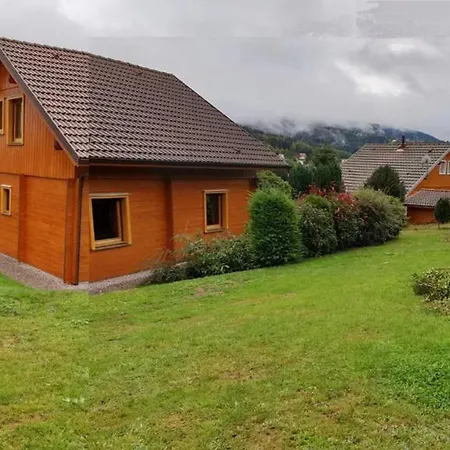 Avec Mezzanine 4 Etoiles, Saint Mamet, Jusqu'a 10 Couchages, Proche Du De Des Commerces Et Des Pistes De Dans Un Quartier Calme Villa Gérardmer