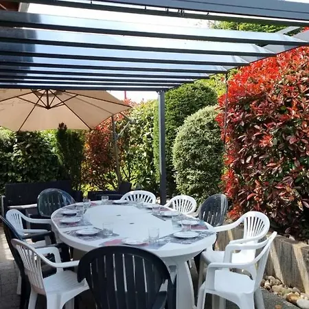 Villa Avec Mezzanine 4 Etoiles, Saint Mamet, Jusqu'a 10 Couchages, Proche Du De Des Commerces Et Des Pistes De Dans Un Quartier Calme *