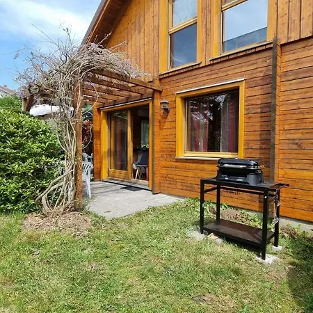 Avec Mezzanine 4 Etoiles, Saint Mamet, Jusqu'a 10 Couchages, Proche Du De Des Commerces Et Des Pistes De Dans Un Quartier Calme Gerardmer