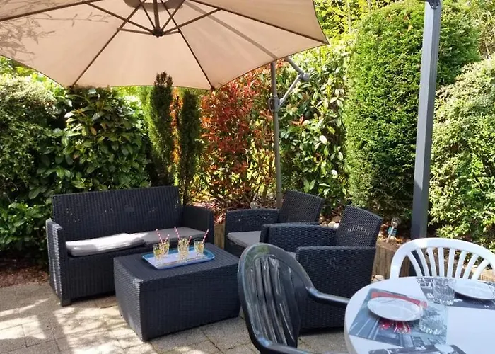 Avec Mezzanine 4 Etoiles, Saint Mamet, Jusqu'a 10 Couchages, Proche Du De Des Commerces Et Des Pistes De Dans Un Quartier Calme Vila *