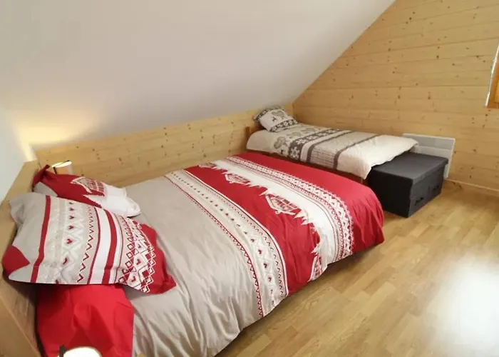 Avec Mezzanine 4 Etoiles, Saint Mamet, Jusqu'a 10 Couchages, Proche Du De Des Commerces Et Des Pistes De Dans Un Quartier Calme Vila Gérardmer